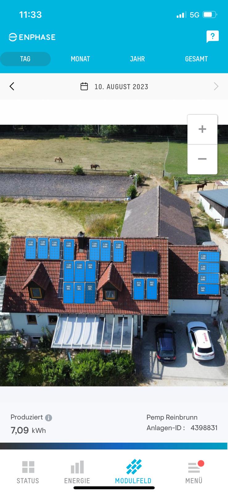 Huawei Wechselrichter mit angeschlossenem Stromspeicher im Technikraum eines Einfamilienhauses